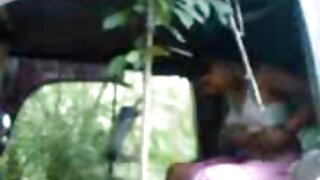 سڈول گدھے والی پیاری ...